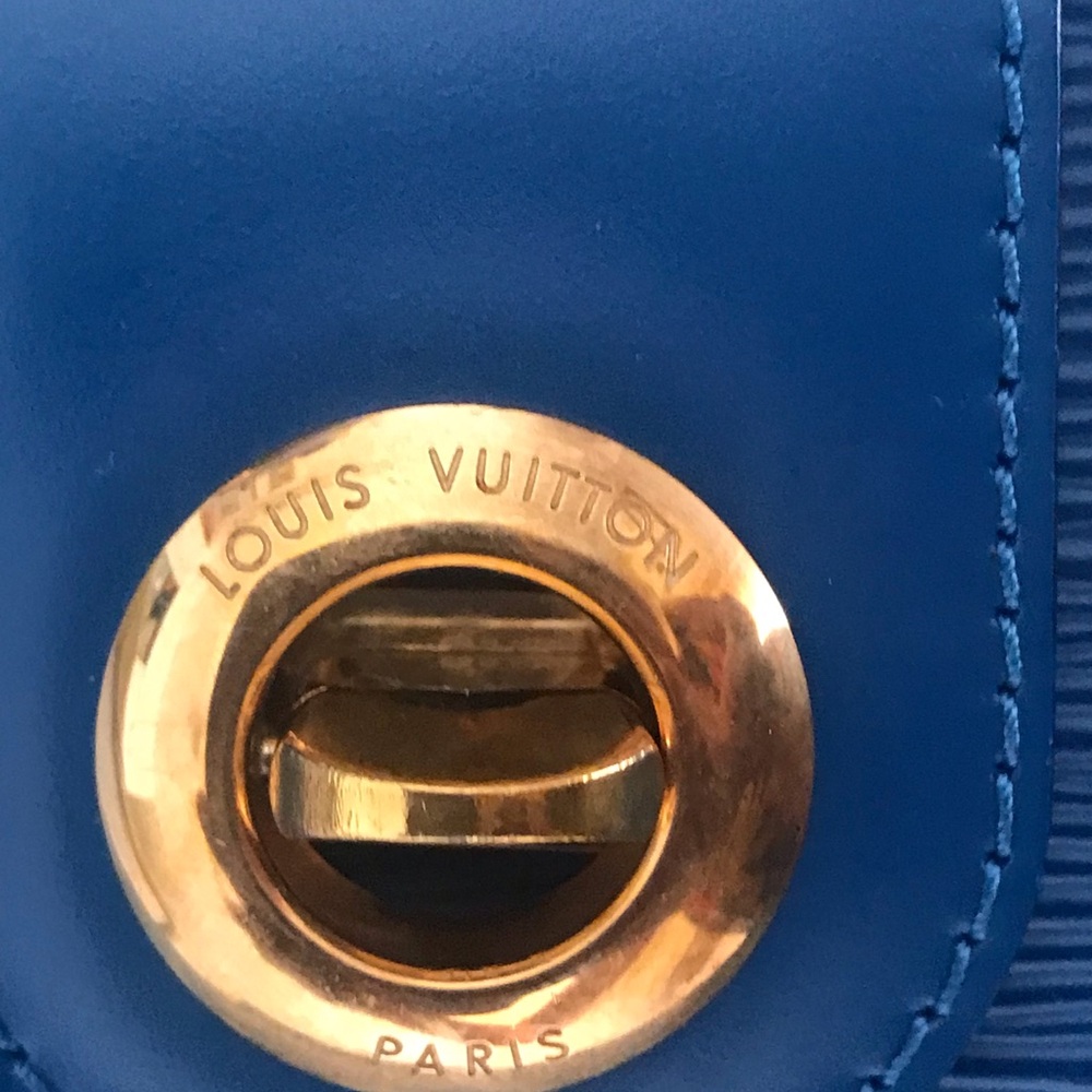 Louis Vuitton Cluny Shoulder Bag SP1925 Toledo Blue Epi - Picture 9 of 14